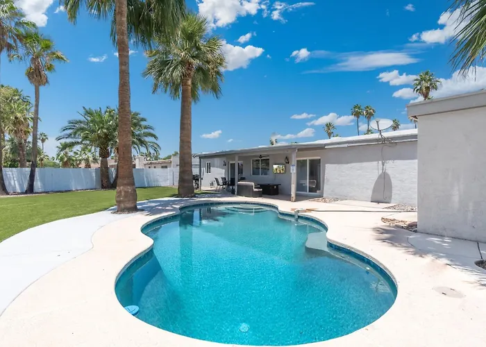 Holiday home 4bd Kierland & Quarters Pool & Palms
