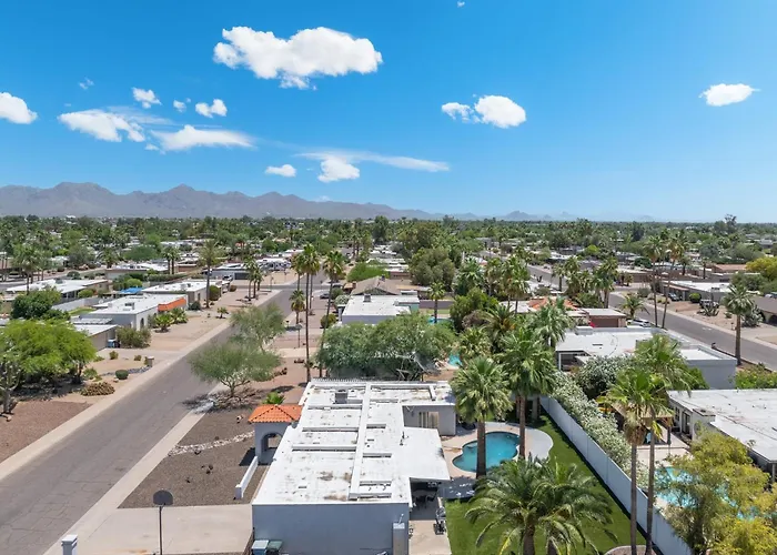Holiday home 4bd Kierland & Quarters Pool & Palms